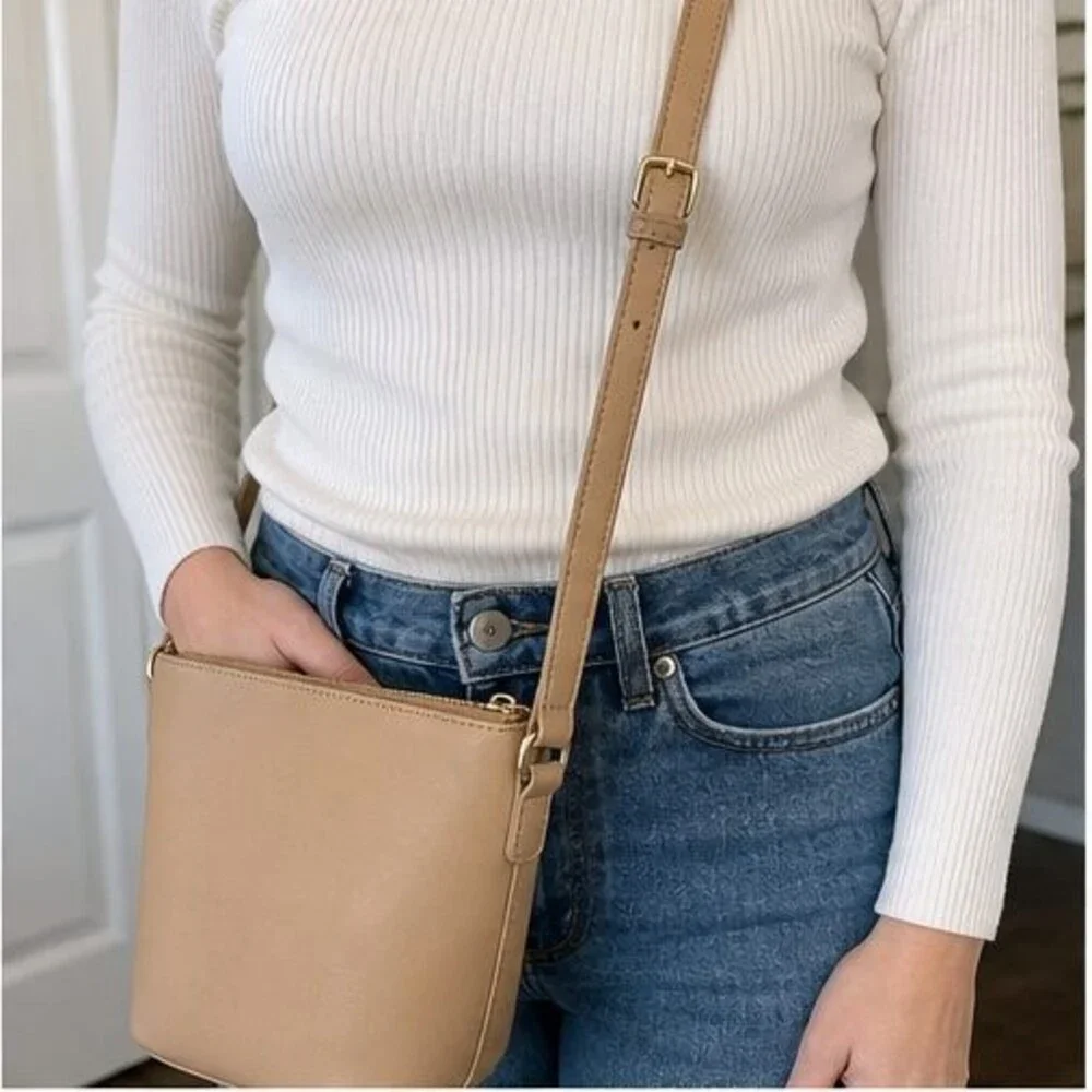 Louis Vuitton Speedy Bandouliere Handbag with Monogram Canvas and Gold Hardware